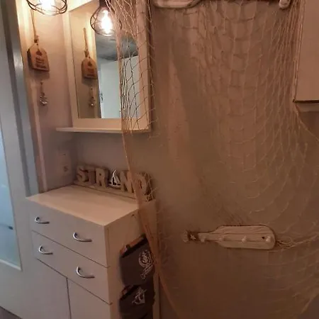 Strandkorb 60 - Kleine Günstige An Der Ostsee Zwischen Dahme Und Heiligenhafen * Heringsdorf (Ostholstein)