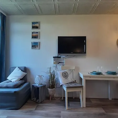 Strandkorb 60 - Kleine Günstige An Der Ostsee Zwischen Dahme Und Heiligenhafen